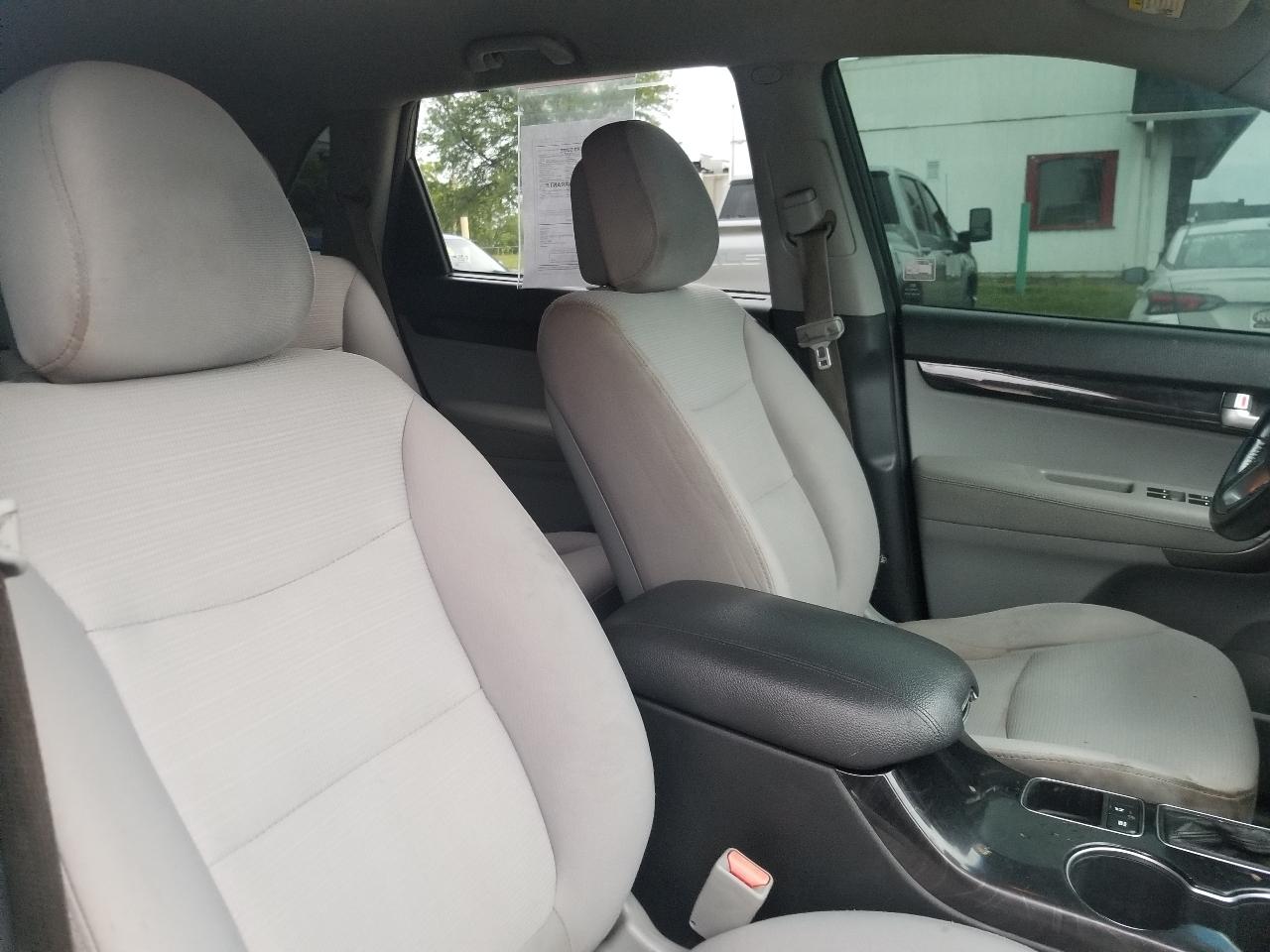 Kia Sorento AWD 4dr I4 LX 2015