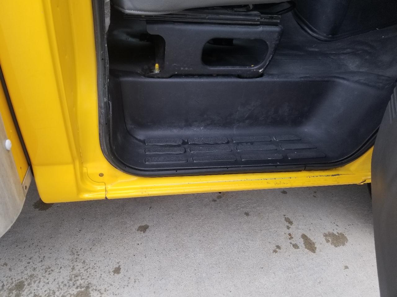 GMC Savana Commercial Cutaway 3500 Van 177" 2017
