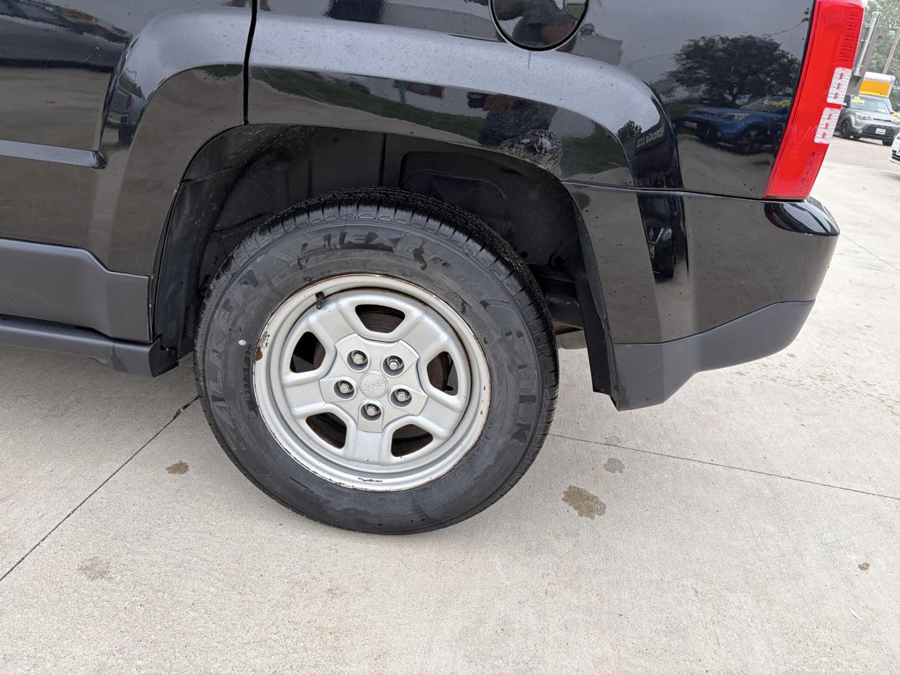 Jeep Patriot FWD 4dr Sport 2015