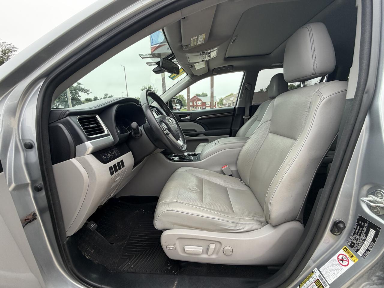 Toyota Highlander AWD 4dr V6 Limited (Natl) 2014
