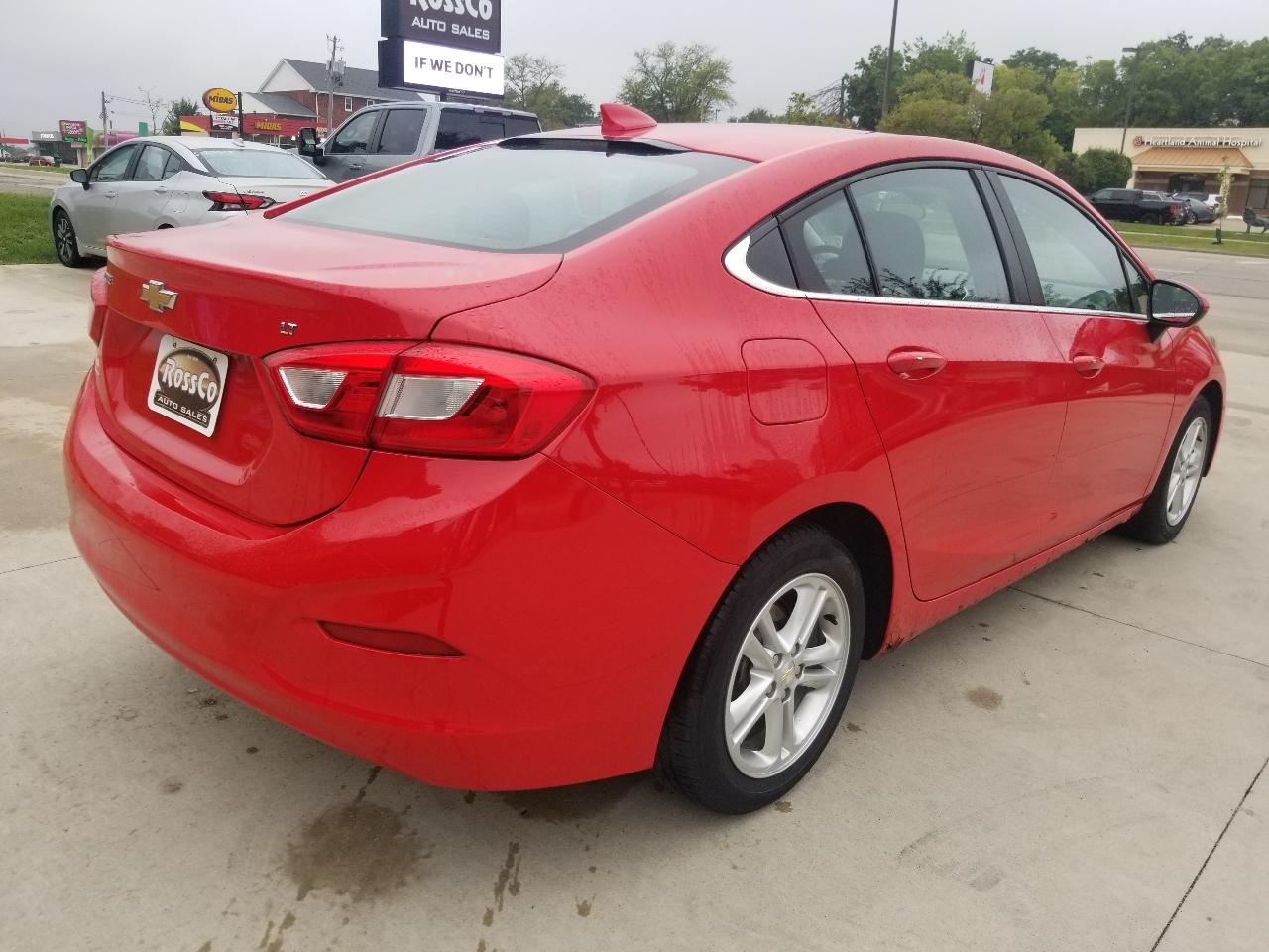 Chevrolet Cruze 4dr Sdn 1.4L LT w/1SD 2017