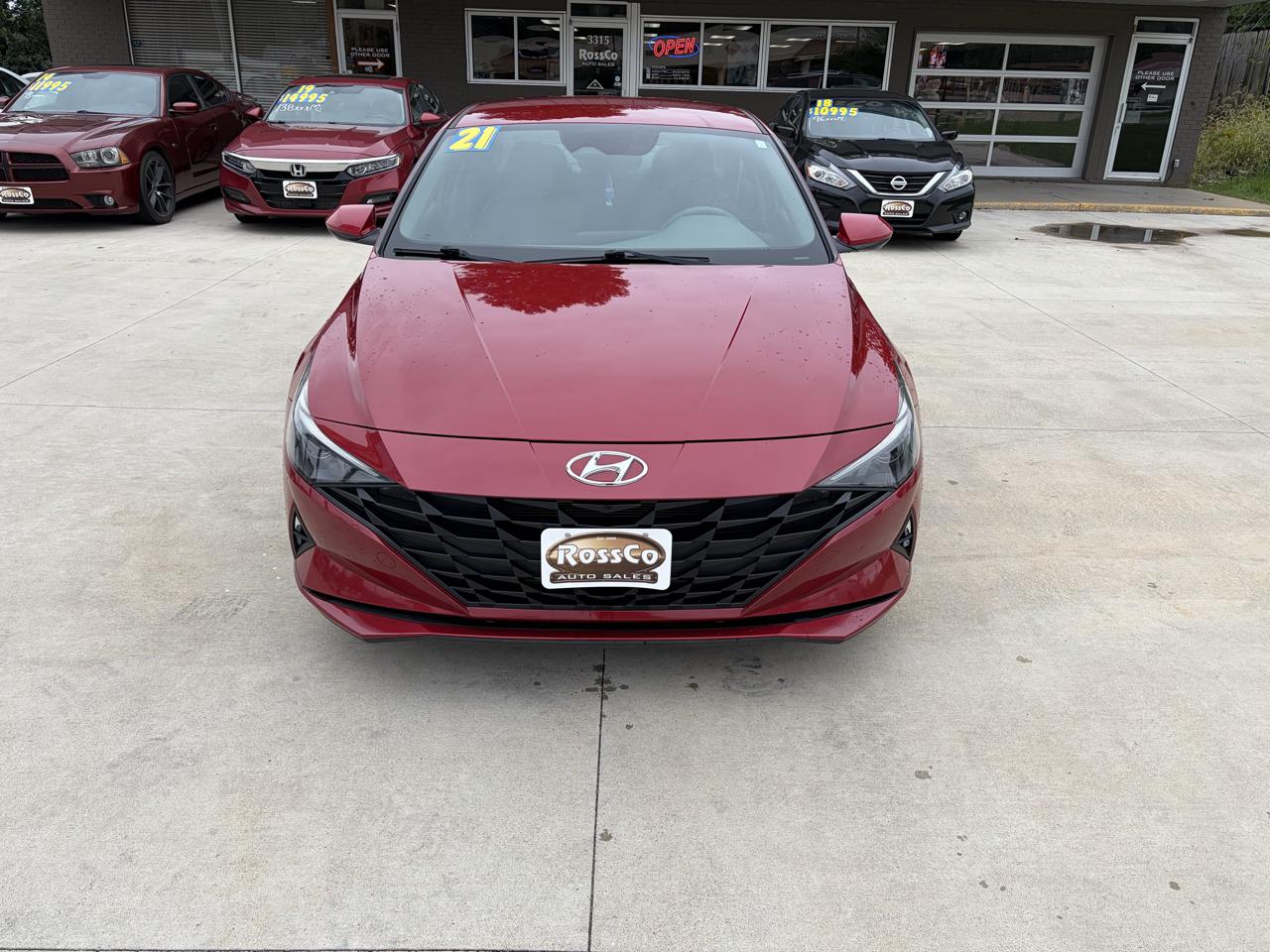 Hyundai Elantra SEL IVT *Ltd Avail* 2021