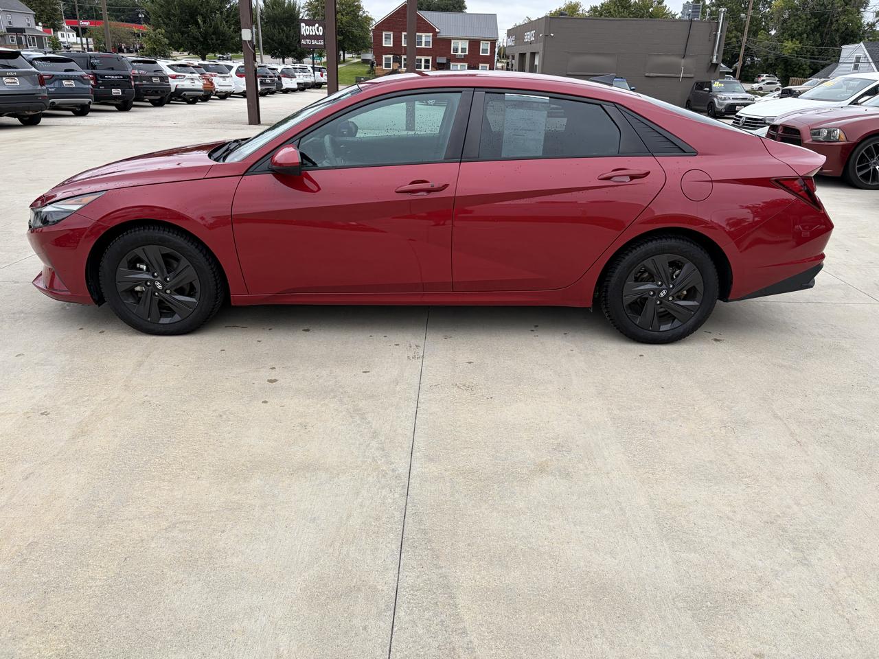Hyundai Elantra SEL IVT *Ltd Avail* 2021