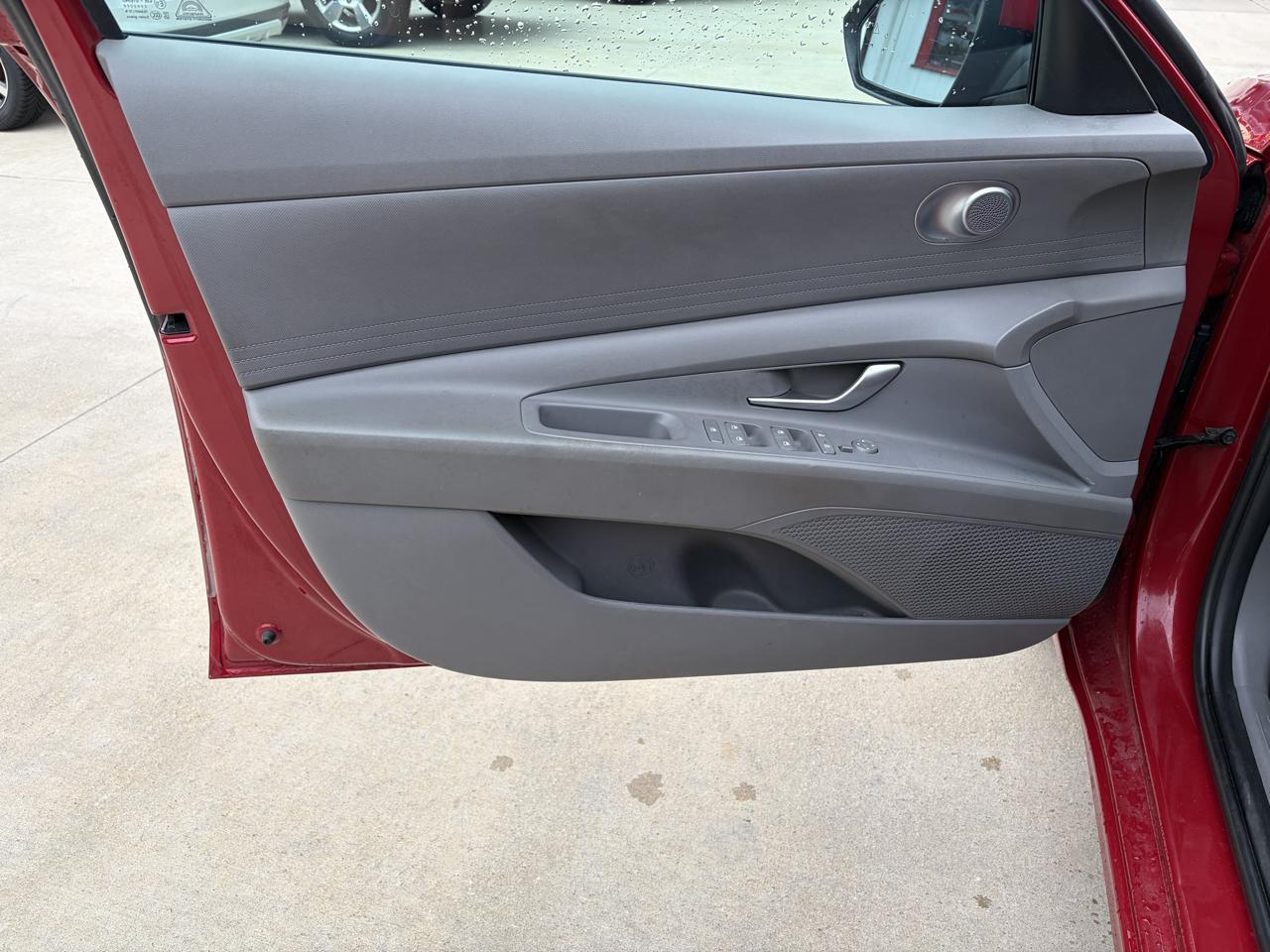 Hyundai Elantra SEL IVT *Ltd Avail* 2021