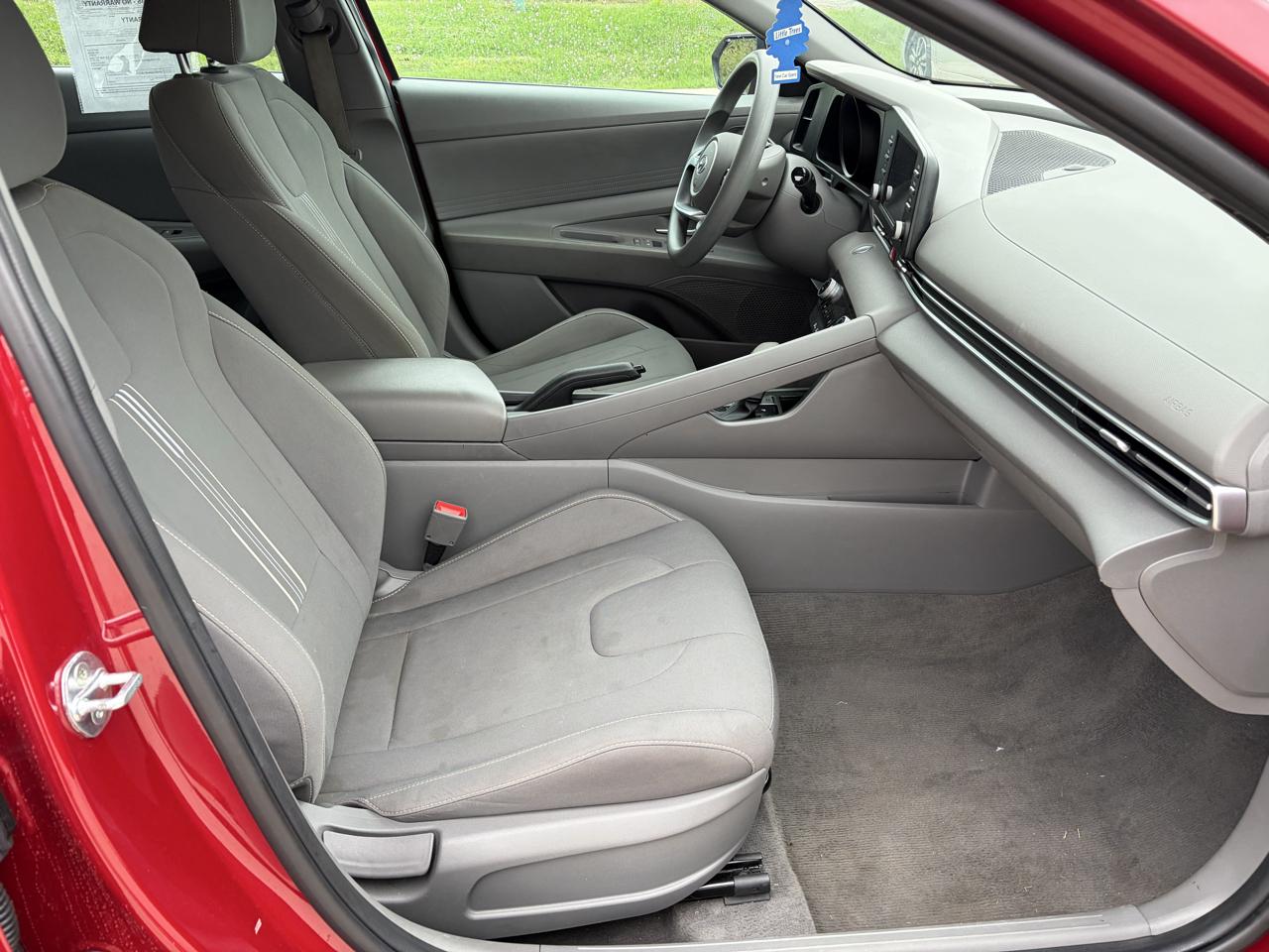 Hyundai Elantra SEL IVT *Ltd Avail* 2021