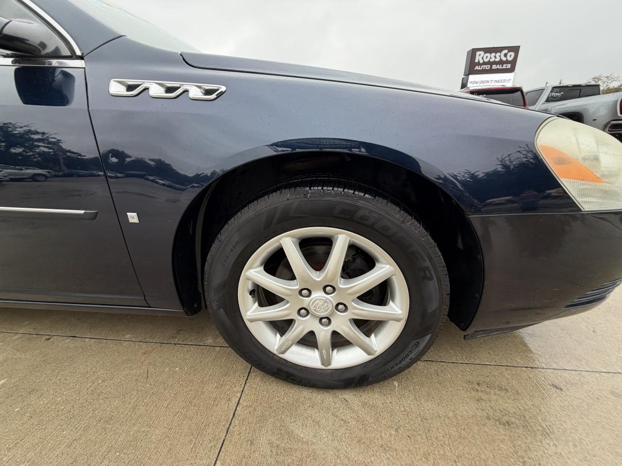 Buick Lucerne 4dr Sdn V6 CXL 2008