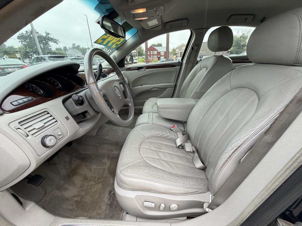 Buick Lucerne 4dr Sdn V6 CXL 2008