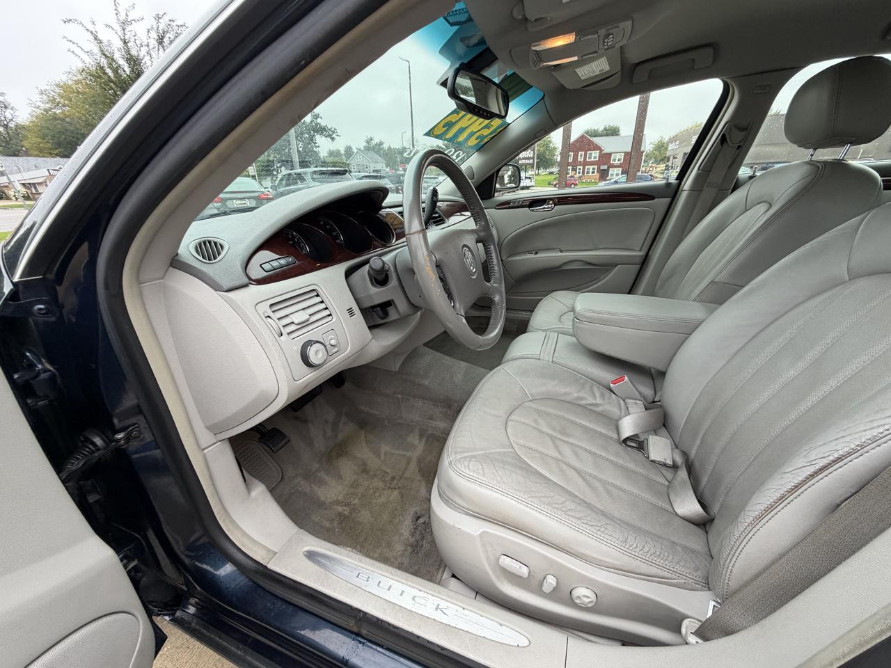 Buick Lucerne 4dr Sdn V6 CXL 2008