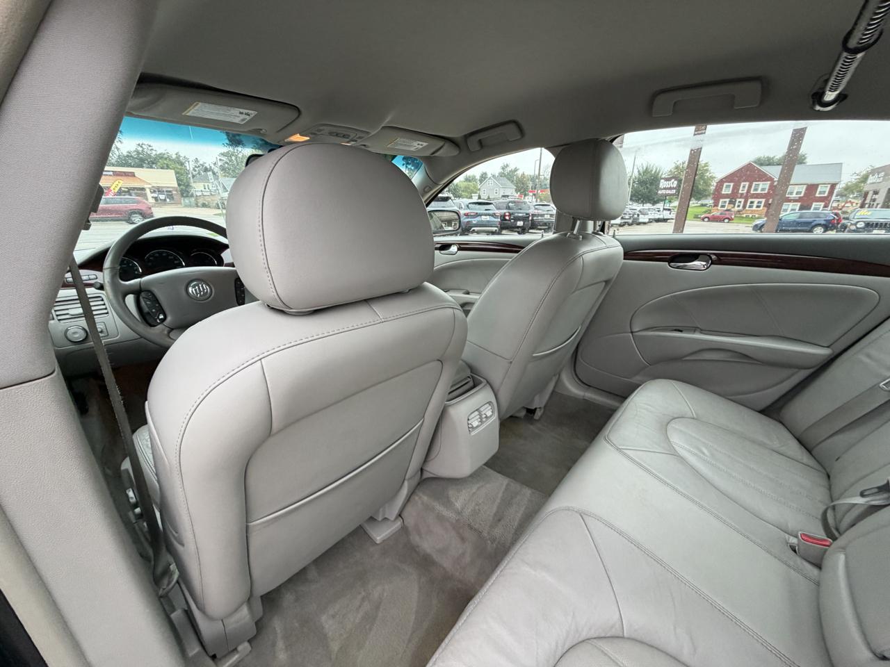 Buick Lucerne 4dr Sdn V6 CXL 2008