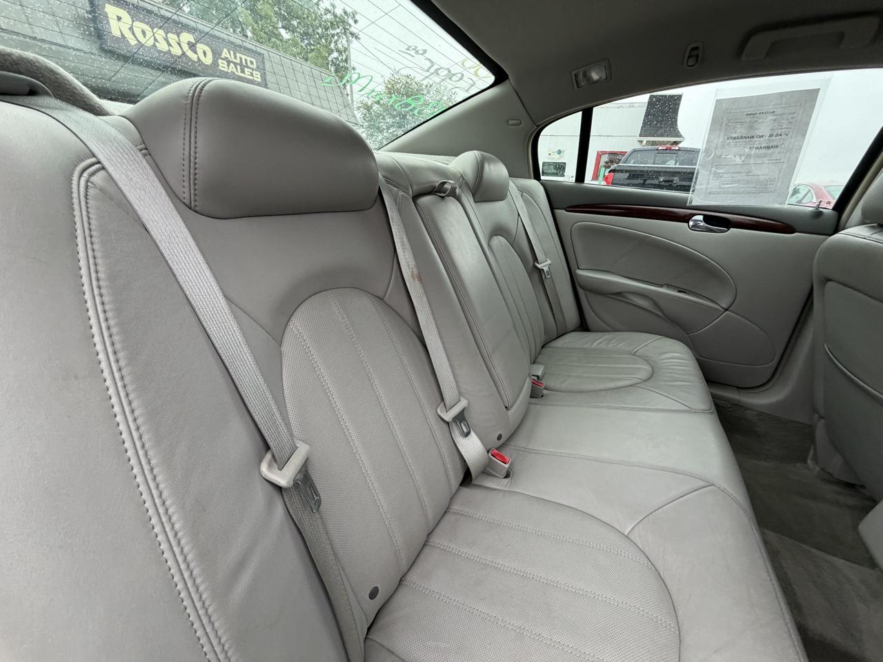 Buick Lucerne 4dr Sdn V6 CXL 2008