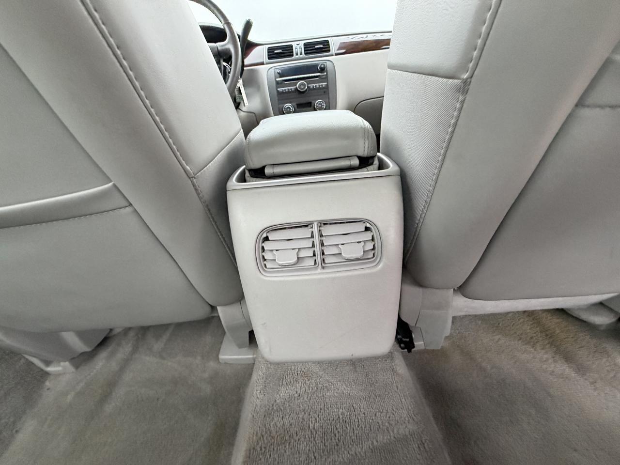 Buick Lucerne 4dr Sdn V6 CXL 2008