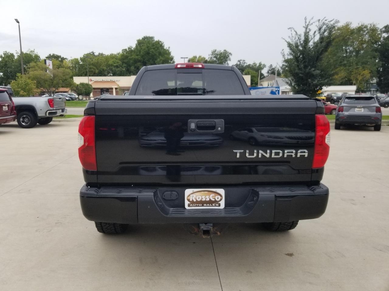 Toyota Tundra 4WD Limited Double Cab 6.5' Bed 5.7L (Natl) 2020