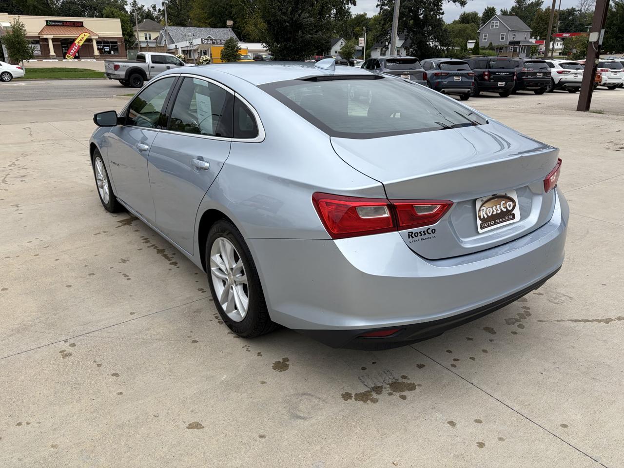 Chevrolet Malibu 4dr Sdn LT w/1LT 2017