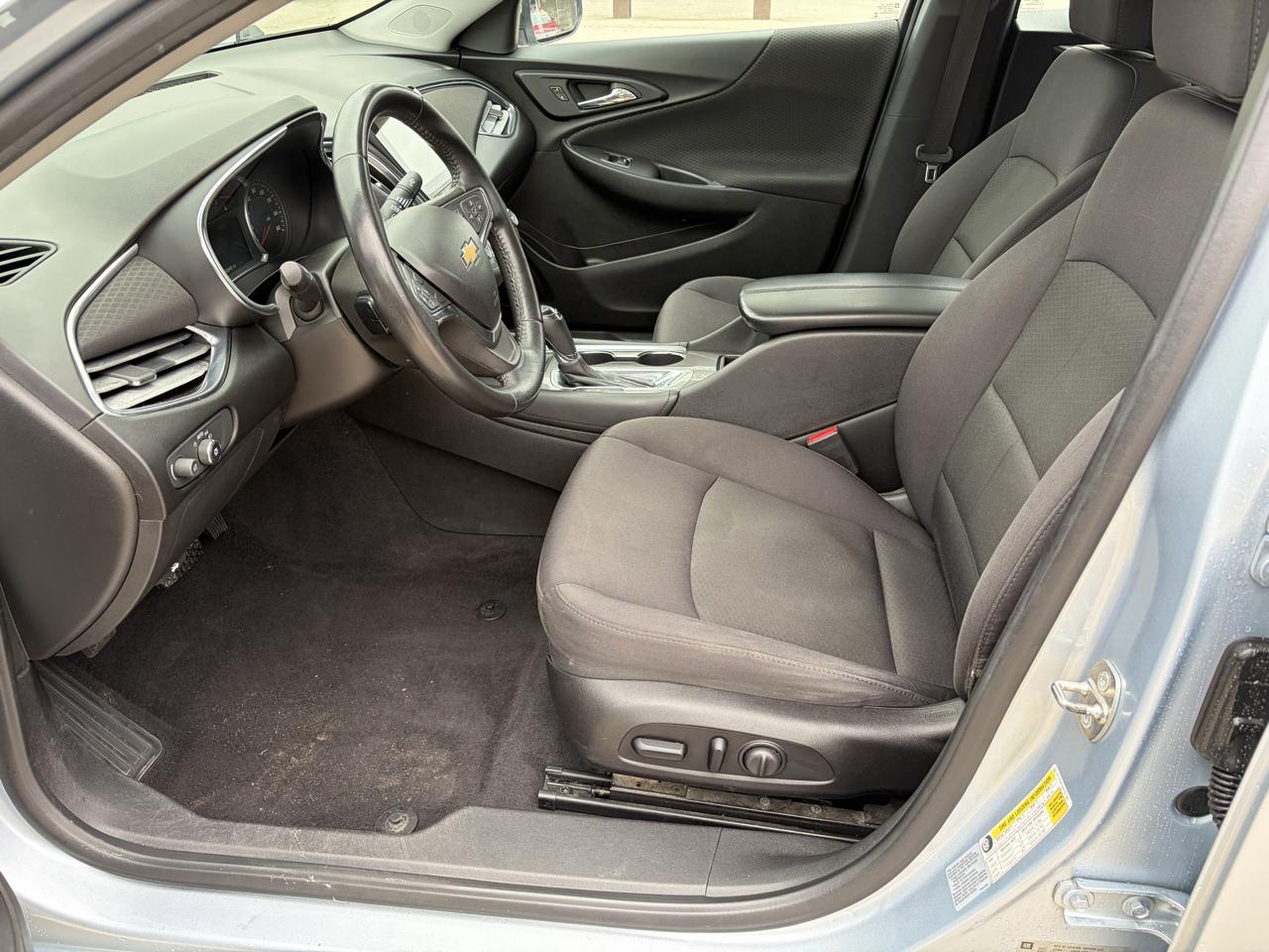 Chevrolet Malibu 4dr Sdn LT w/1LT 2017