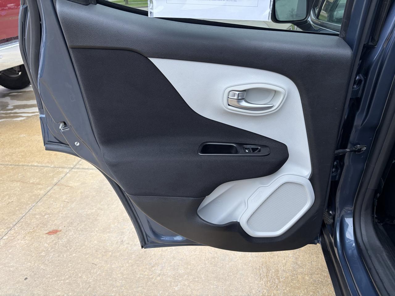 Jeep Renegade Latitude FWD 2020