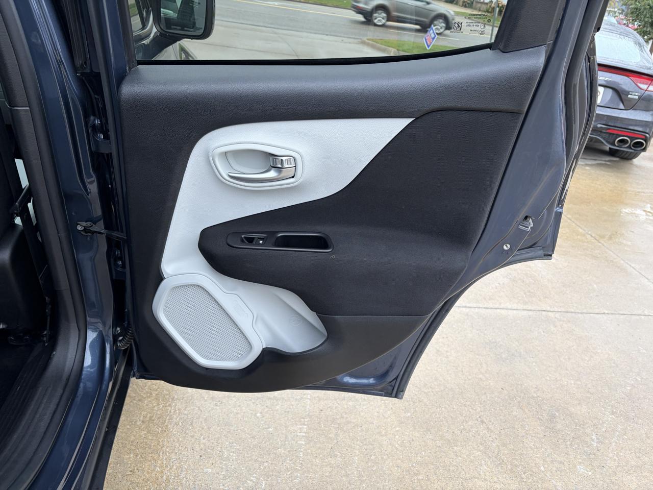 Jeep Renegade Latitude FWD 2020