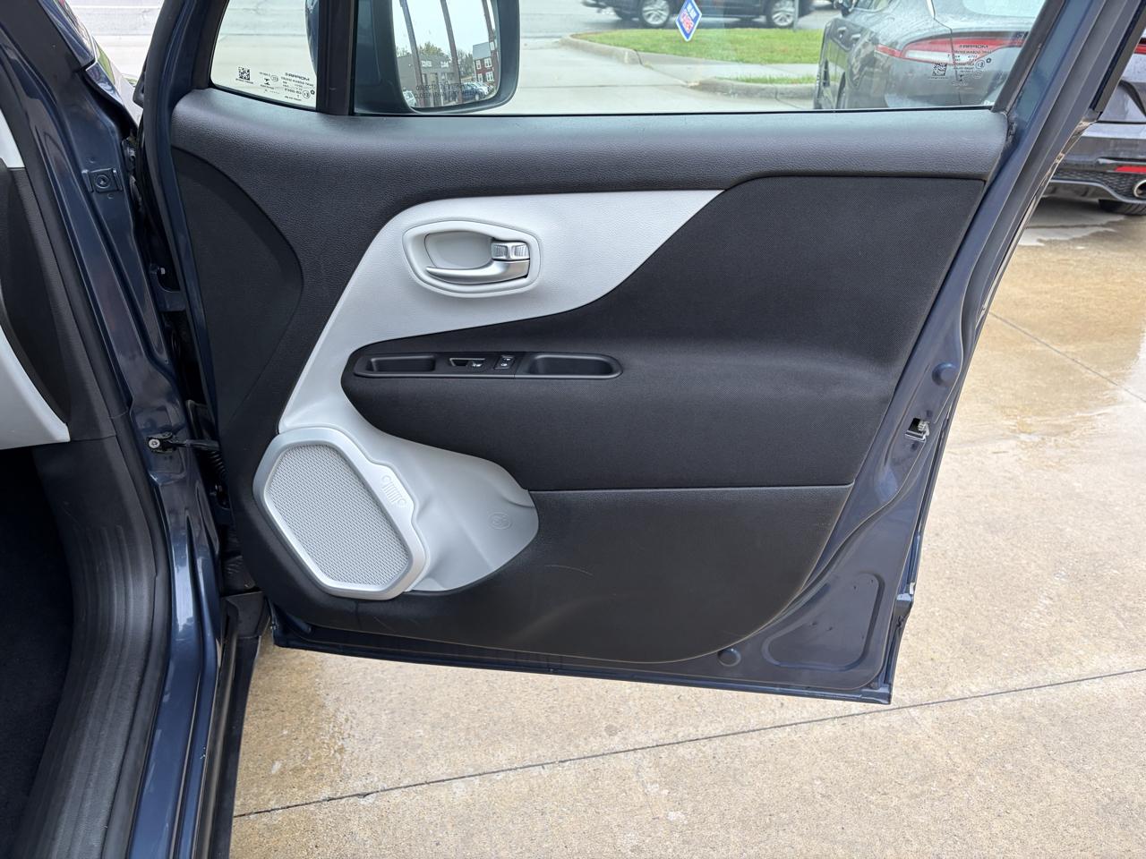 Jeep Renegade Latitude FWD 2020