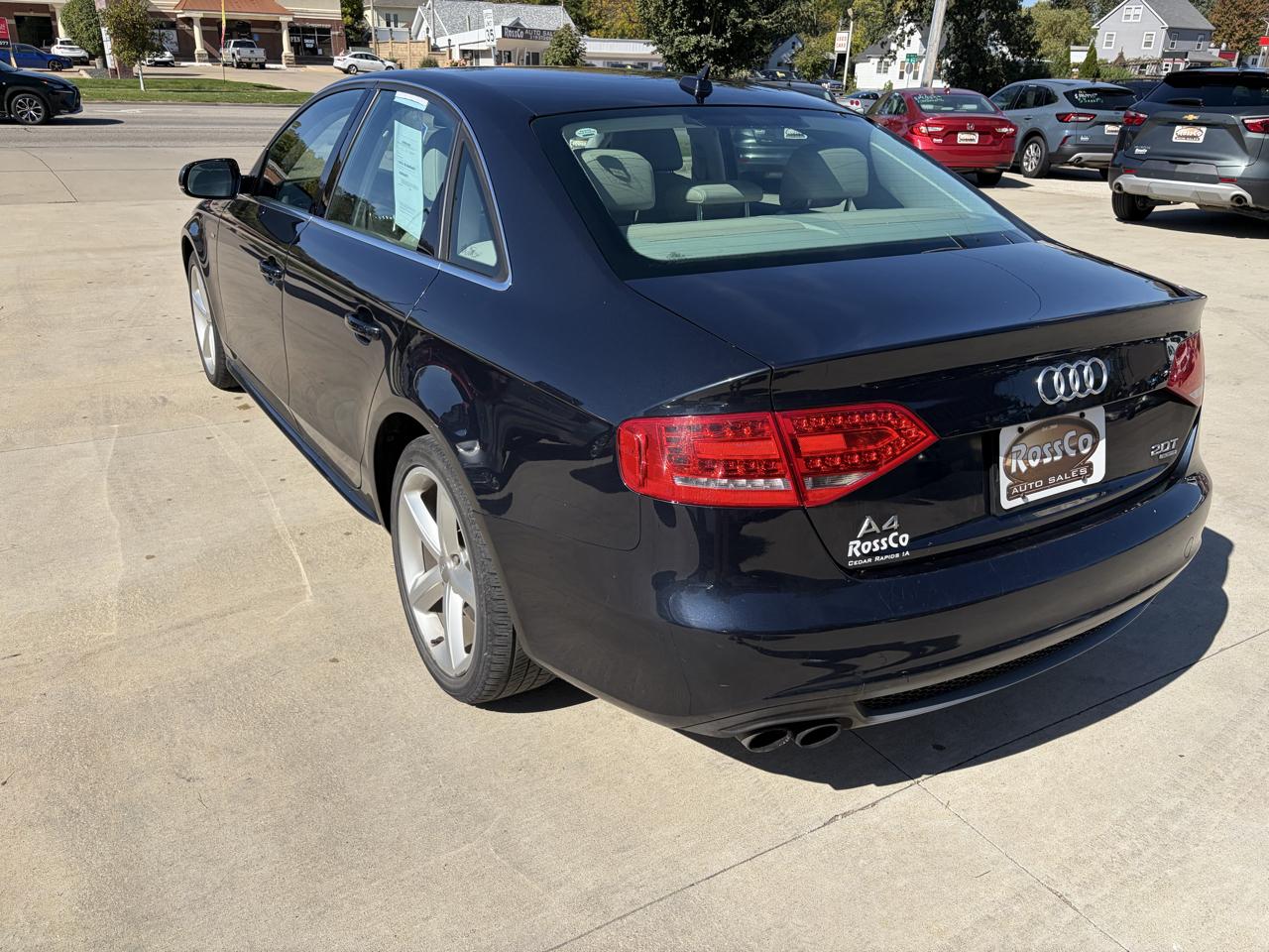 Audi A4 4dr Sdn Auto quattro 2.0T Premium Plus 2012