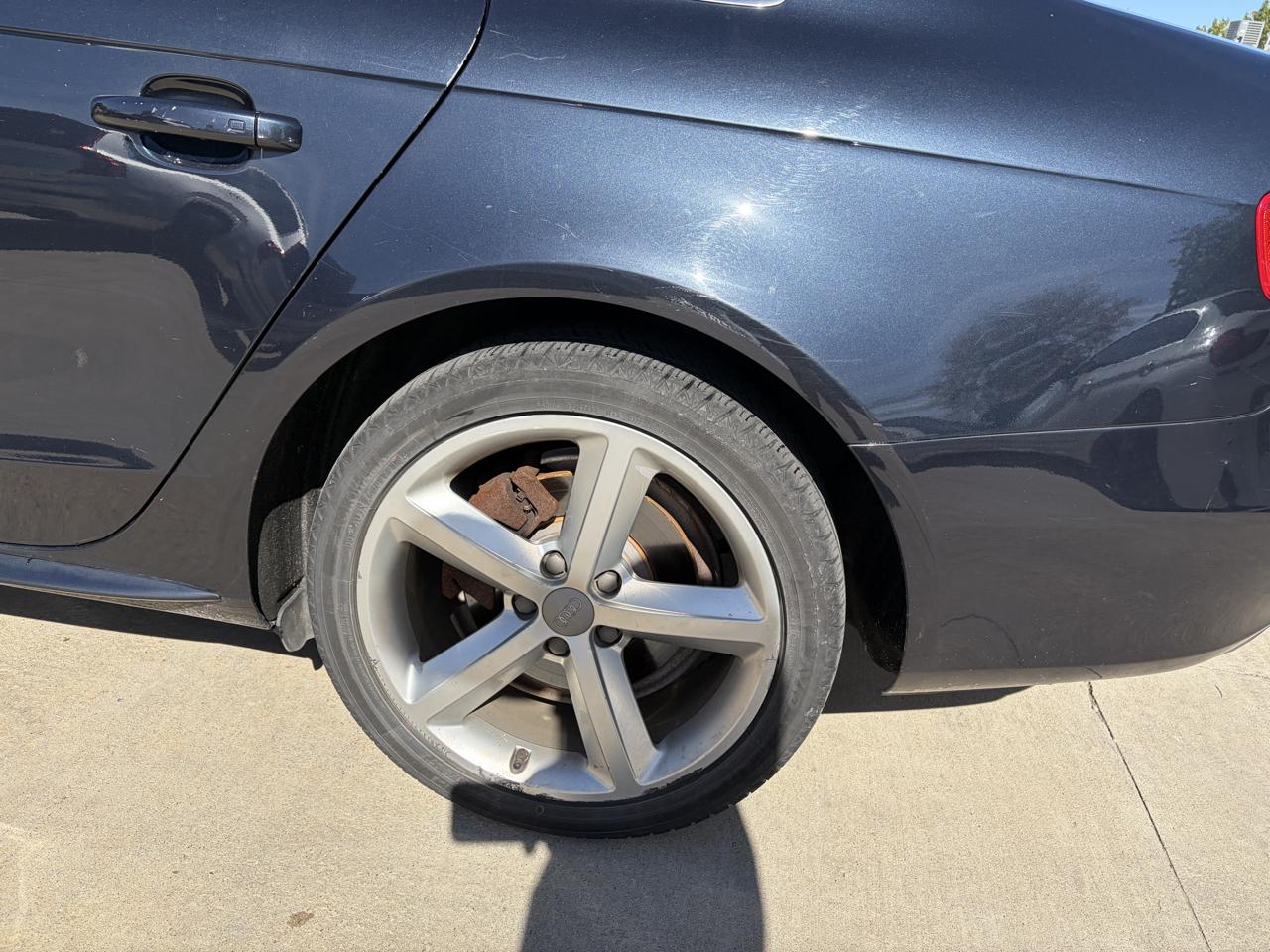 Audi A4 4dr Sdn Auto quattro 2.0T Premium Plus 2012