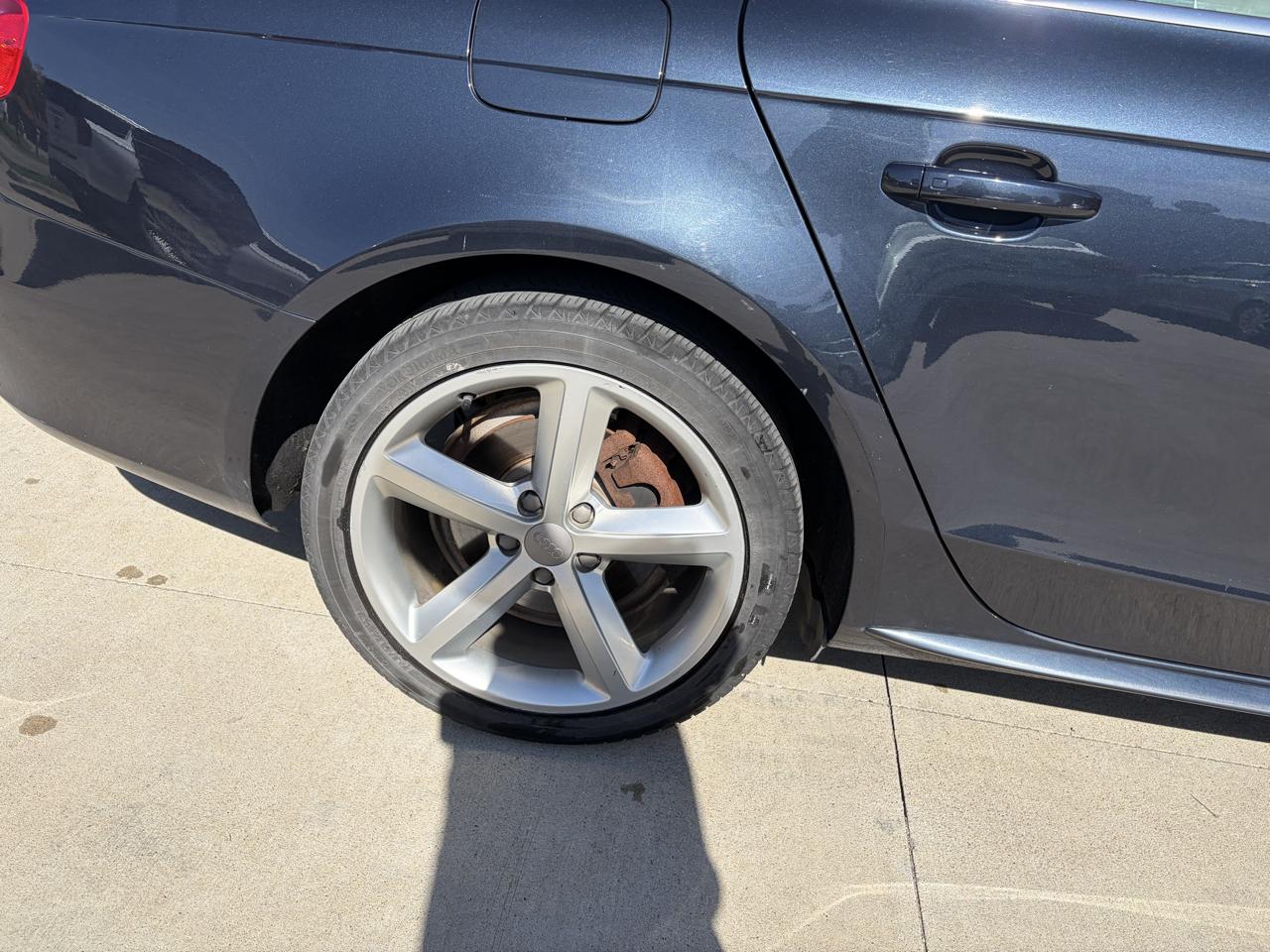 Audi A4 4dr Sdn Auto quattro 2.0T Premium Plus 2012
