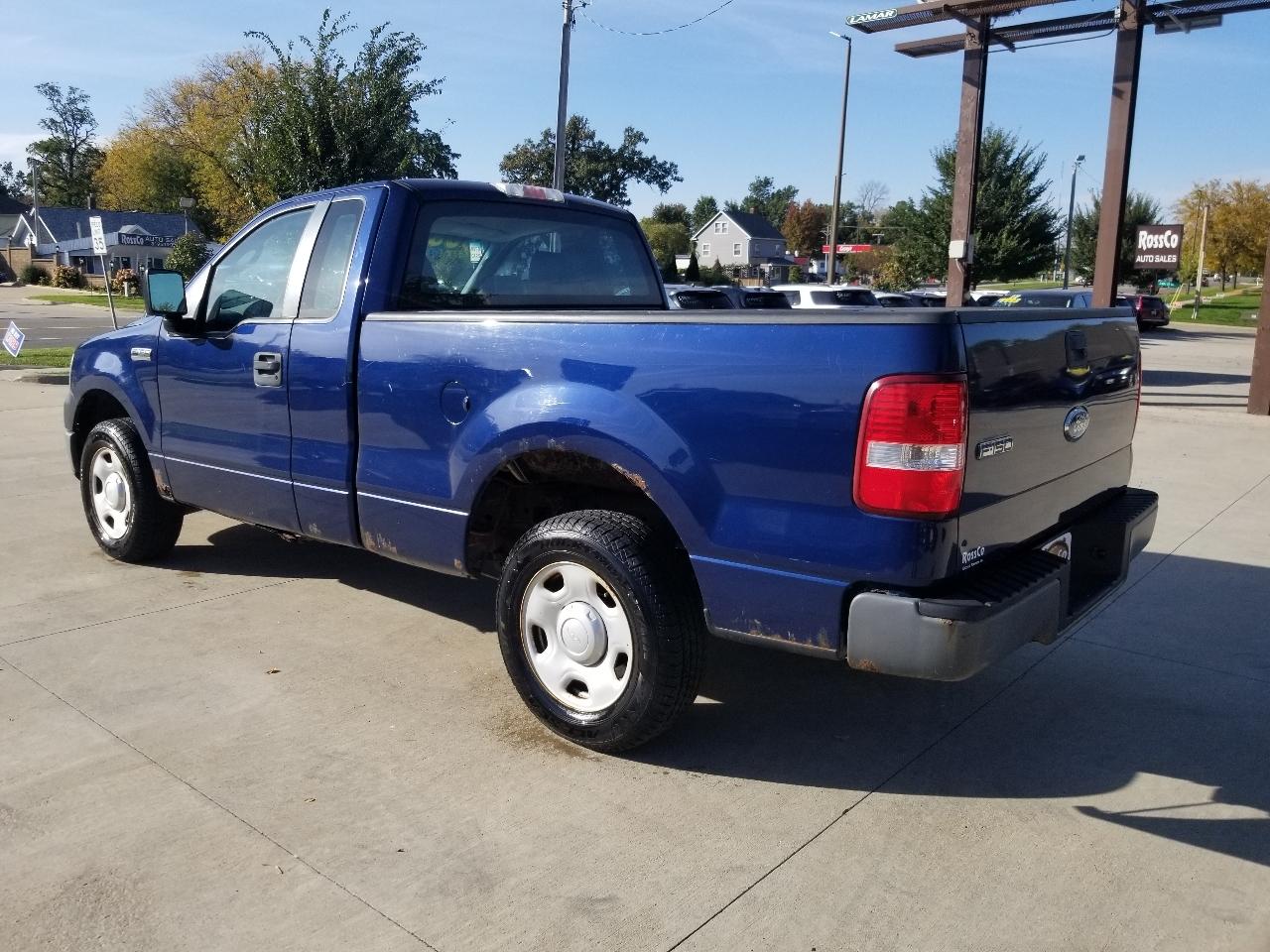 Ford F-150 2WD Reg Cab 126" XL 2008