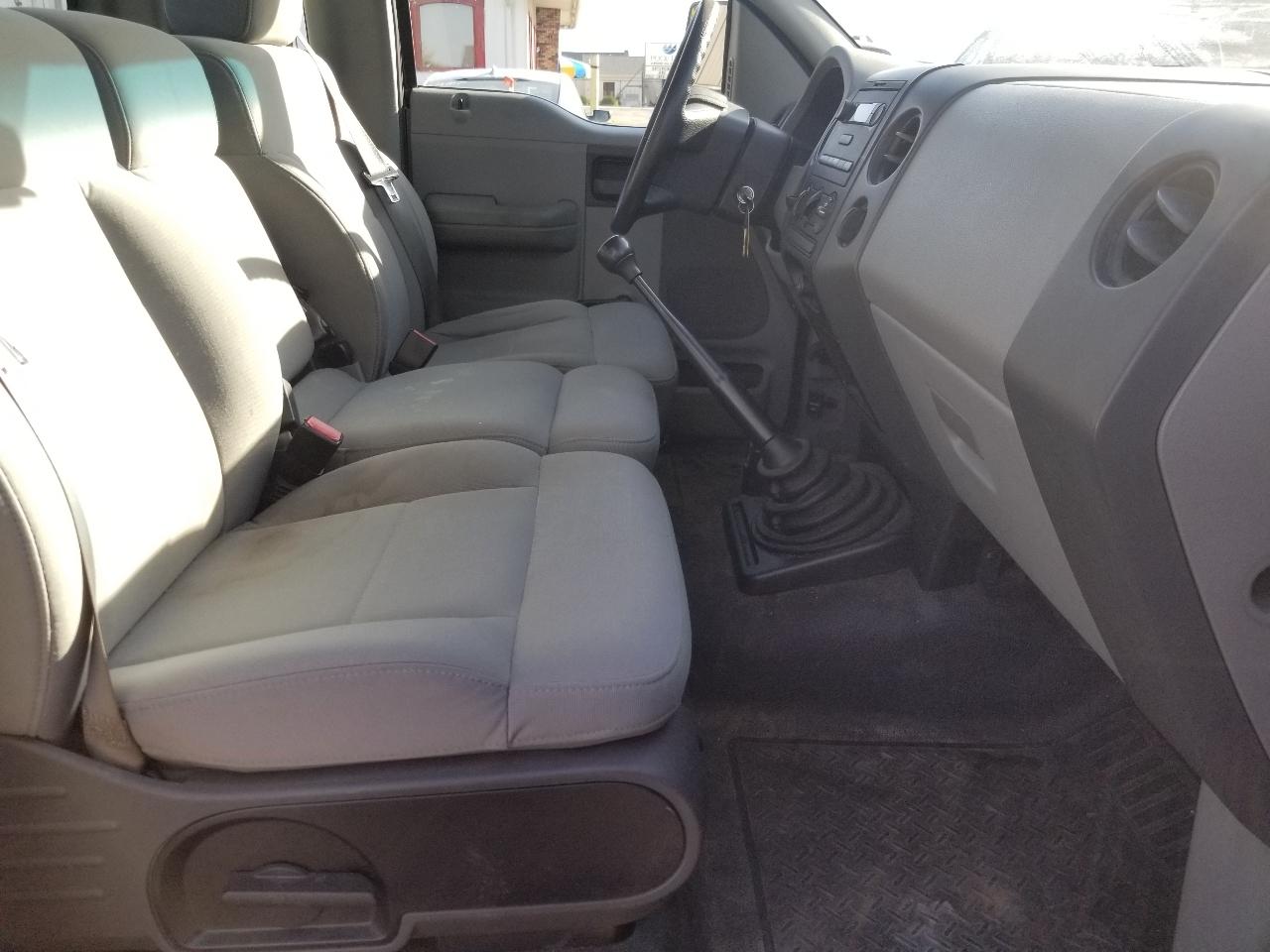 Ford F-150 2WD Reg Cab 126" XL 2008