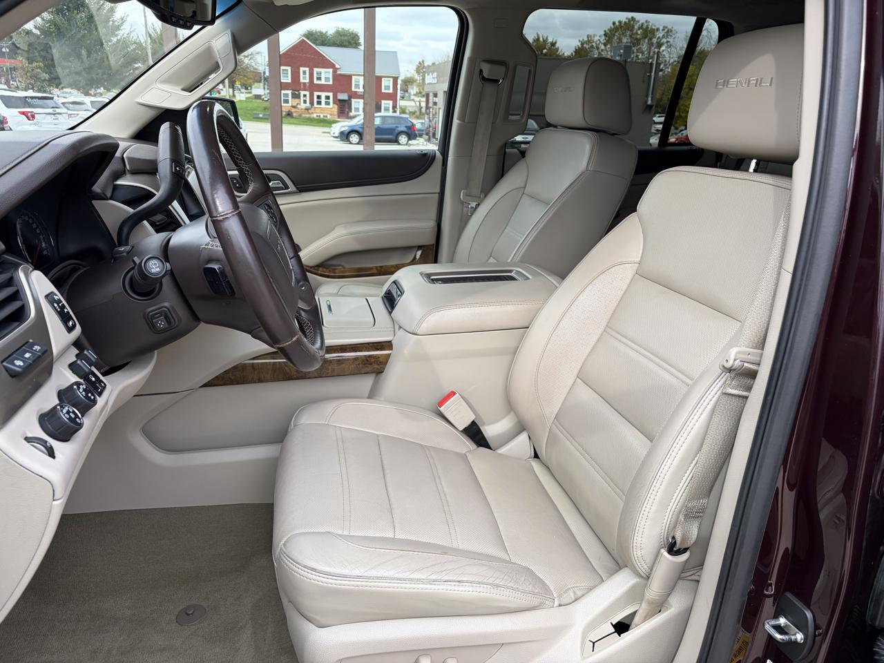 GMC Yukon 4WD 4dr Denali 2017