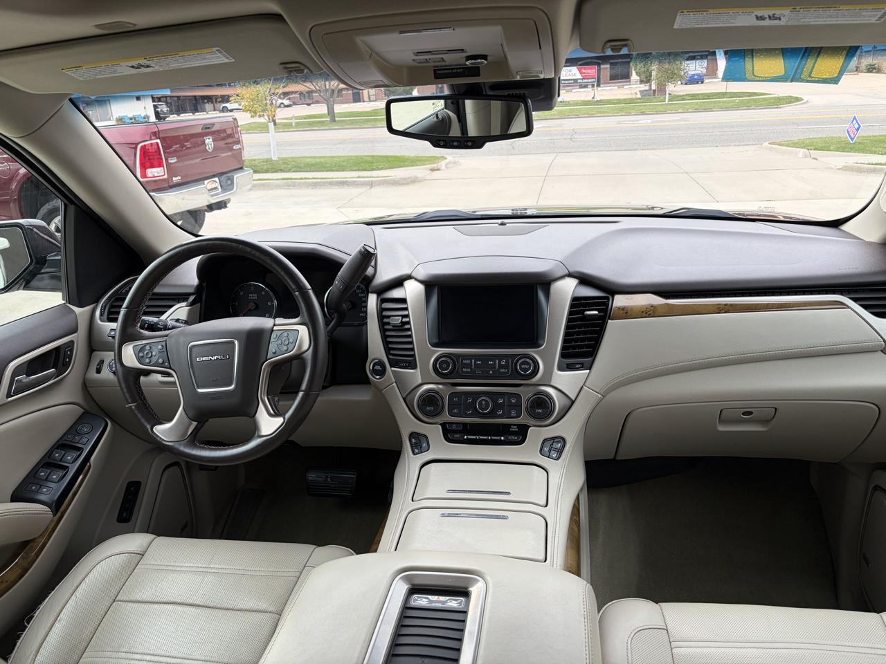 GMC Yukon 4WD 4dr Denali 2017