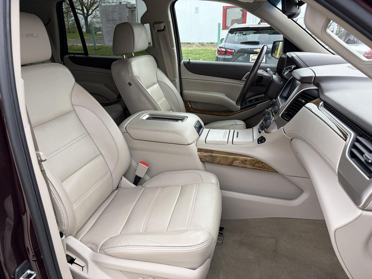GMC Yukon 4WD 4dr Denali 2017