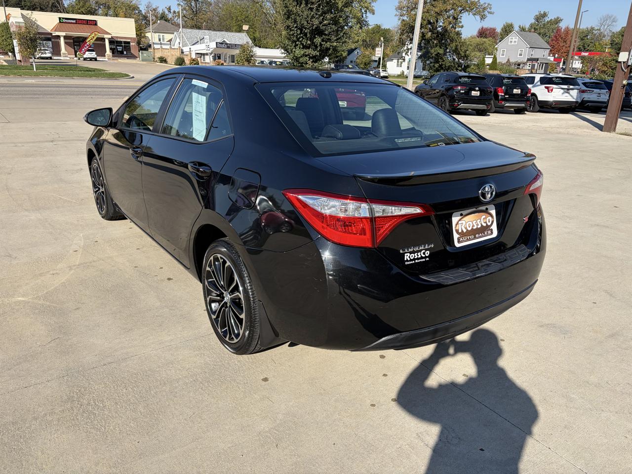 Toyota Corolla 4dr Sdn CVT S (Natl) 2014