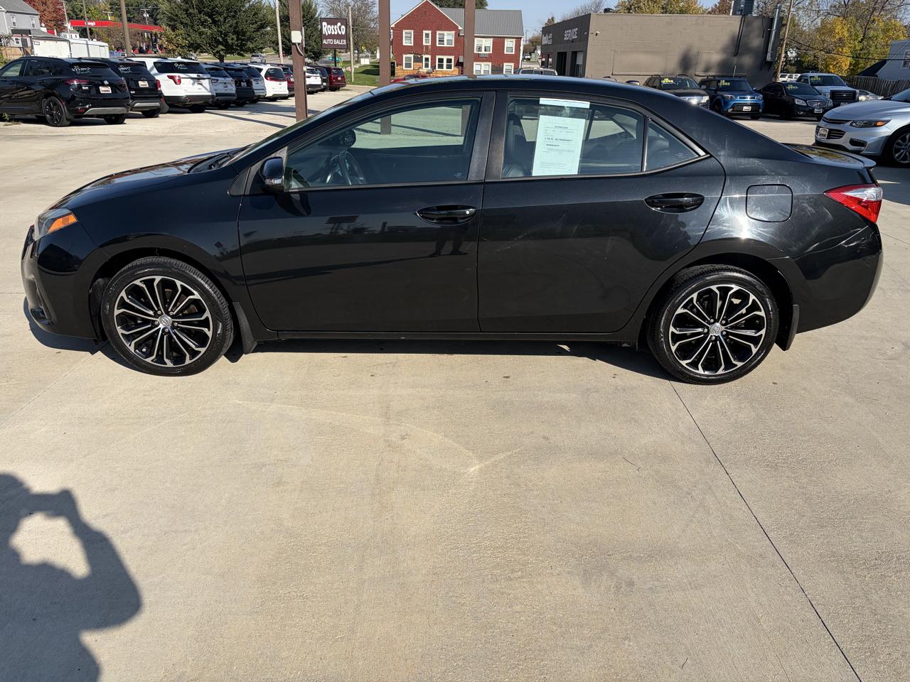 Toyota Corolla 4dr Sdn CVT S (Natl) 2014
