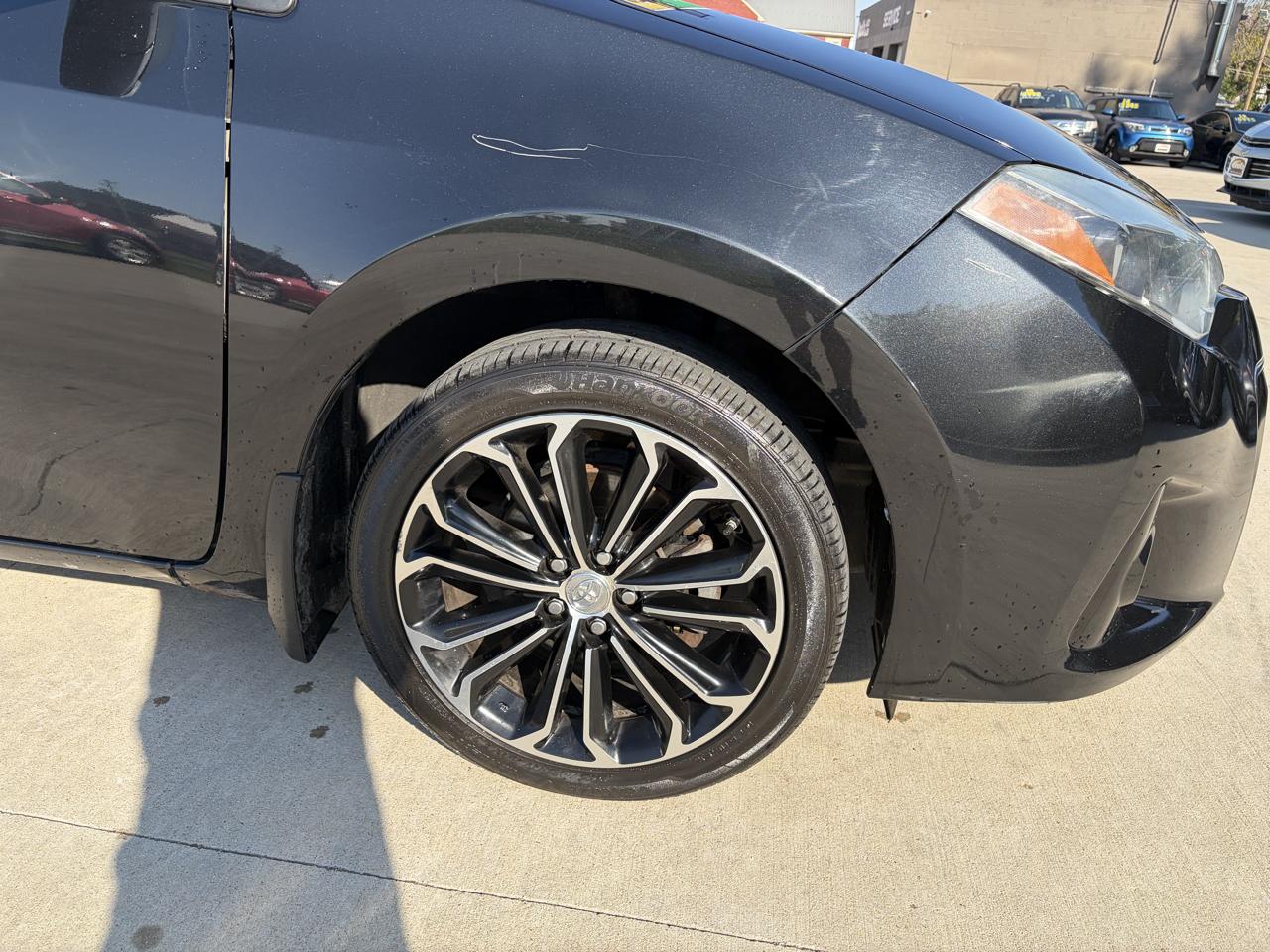 Toyota Corolla 4dr Sdn CVT S (Natl) 2014