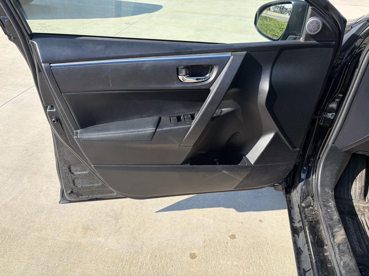 Toyota Corolla 4dr Sdn CVT S (Natl) 2014
