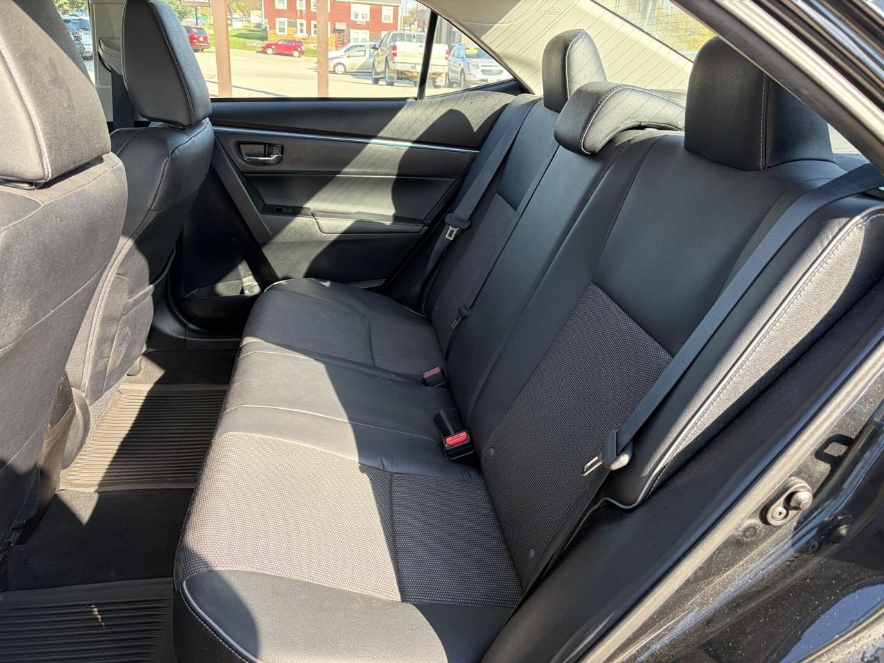 Toyota Corolla 4dr Sdn CVT S (Natl) 2014