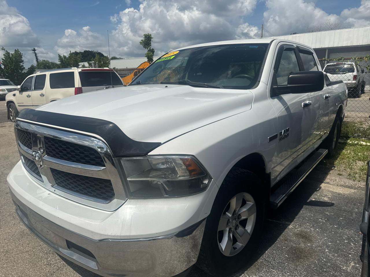 2015 RAM 1500 SLT Crew Cab LWB 4WD