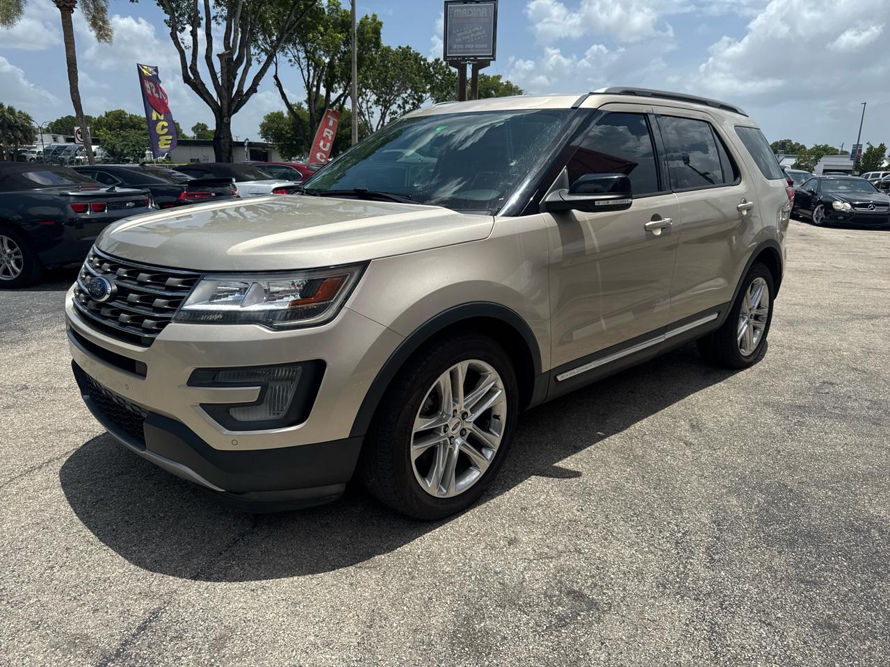 2017 Ford Explorer XLT FWD
