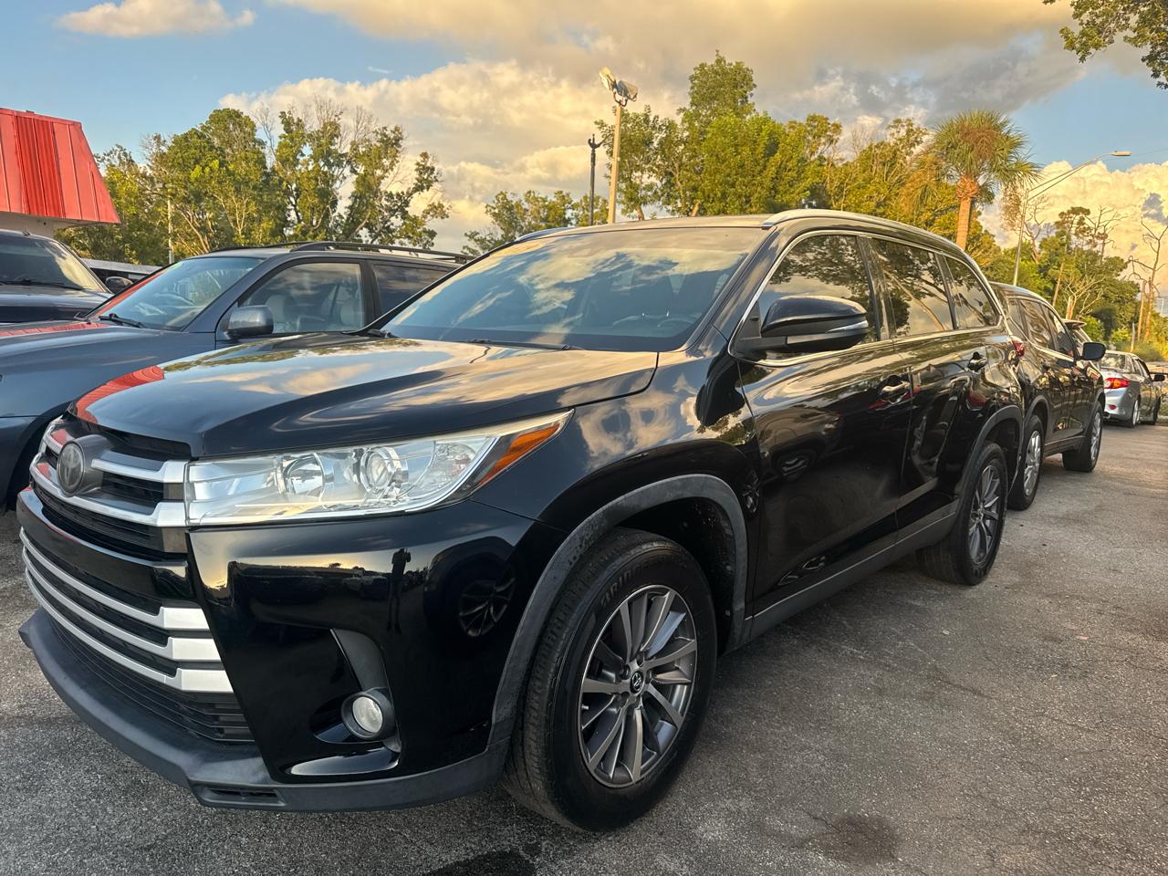 2019 Toyota Highlander SE FWD V6
