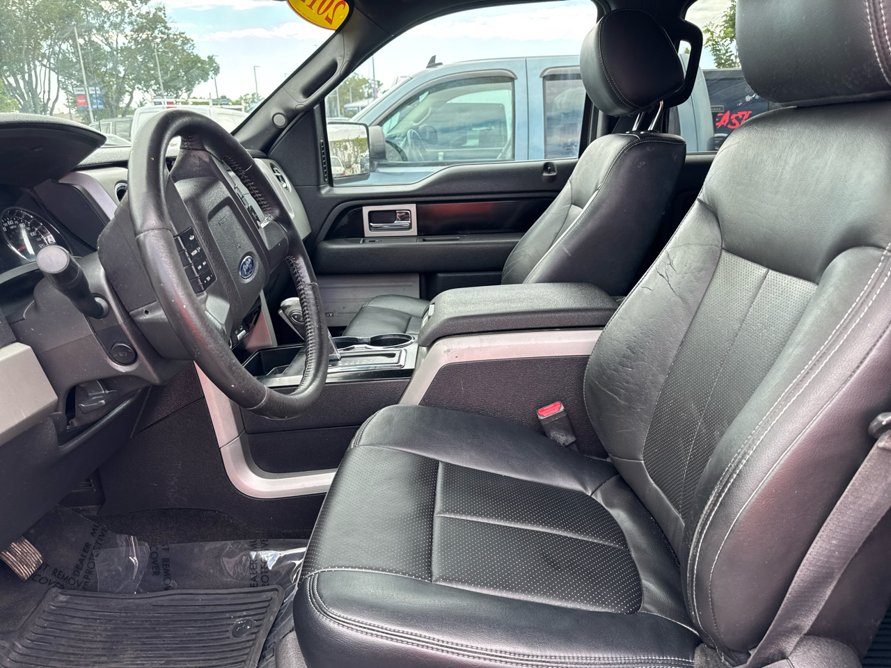 Ford F-150 XL SuperCrew 5.5-ft. Bed 4WD 2012