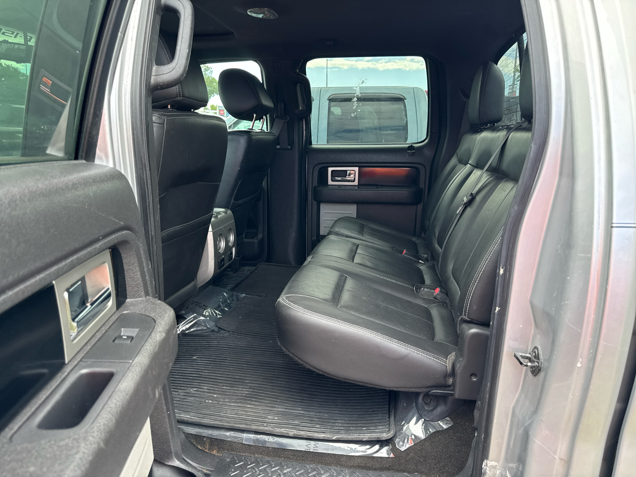 Ford F-150 XL SuperCrew 5.5-ft. Bed 4WD 2012