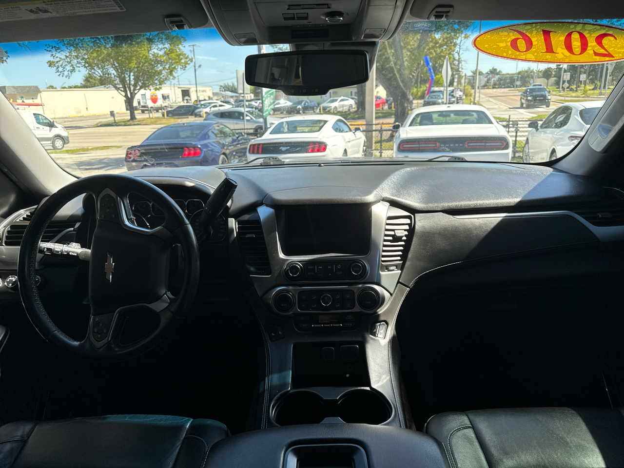 Chevrolet Suburban LT 4WD 2016