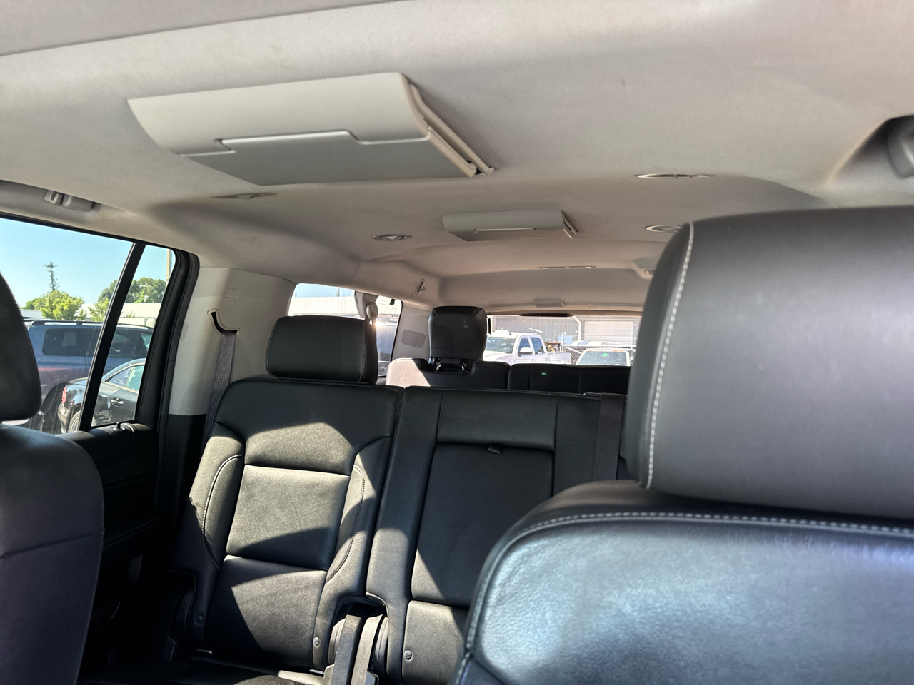 Chevrolet Suburban LT 4WD 2016