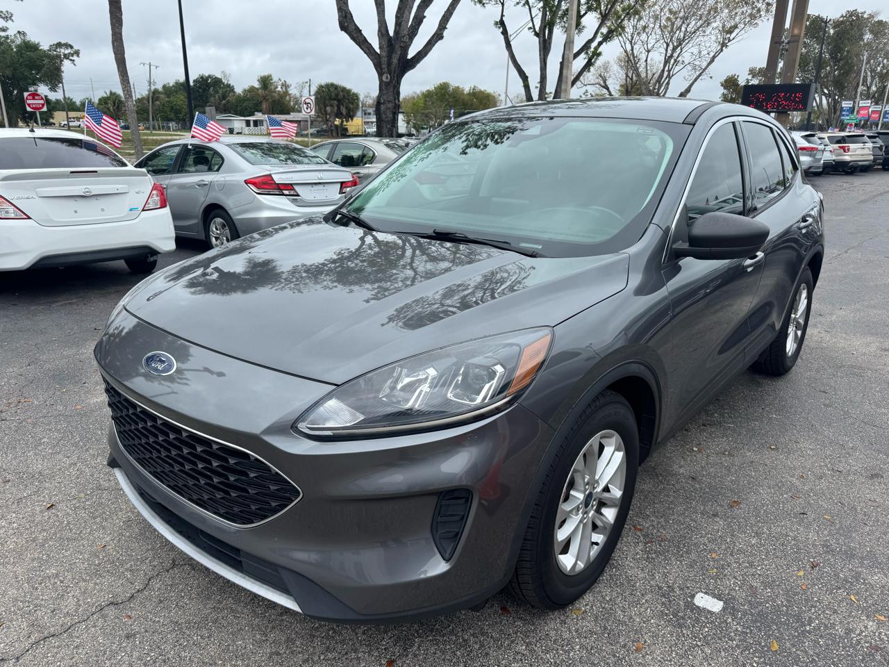 2022 Ford Escape SE