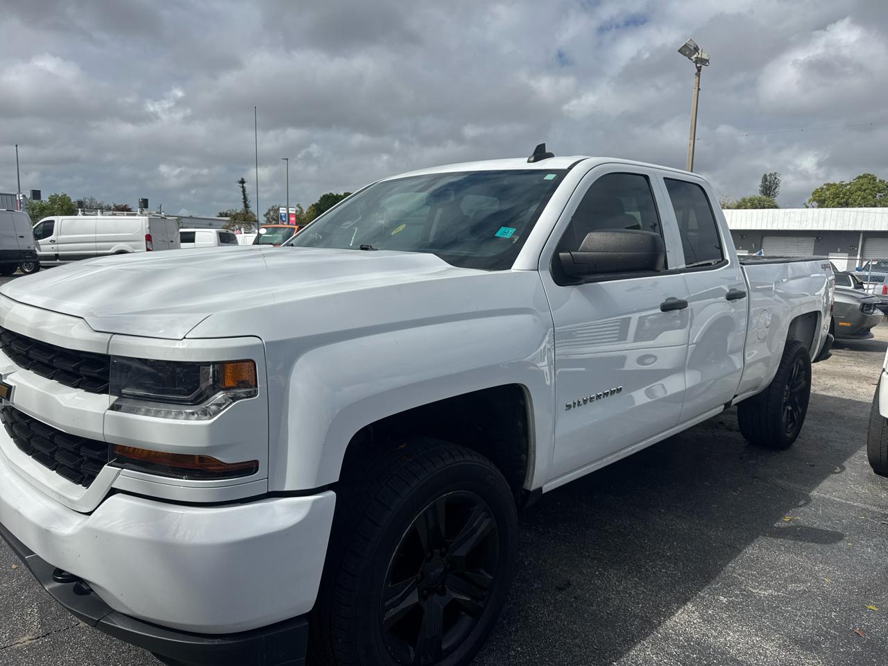 2019 Chevrolet Silverado 1500 Custom Double Cab 4WD