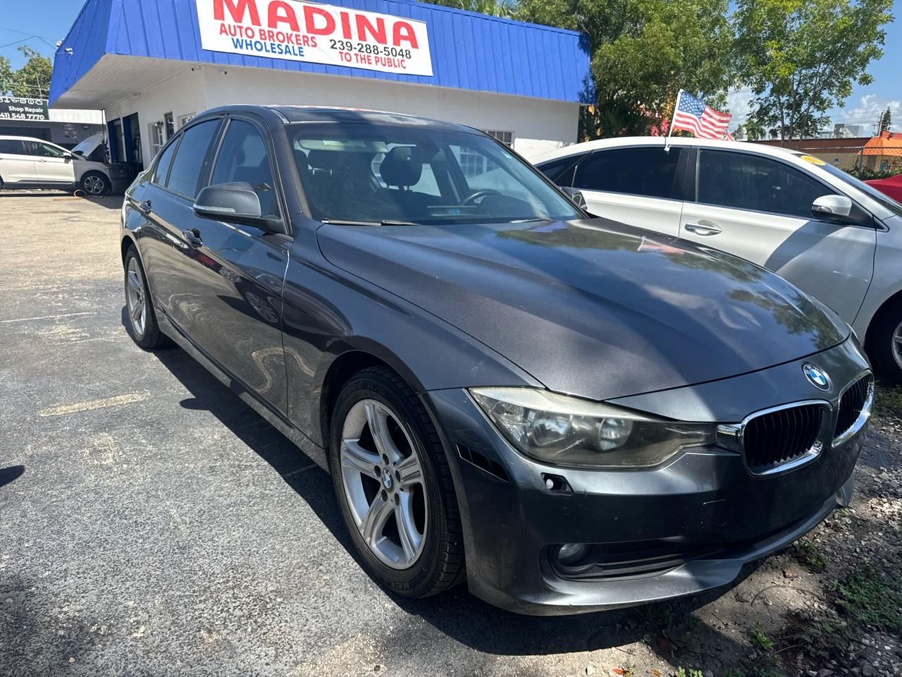 View vehicle photo 3