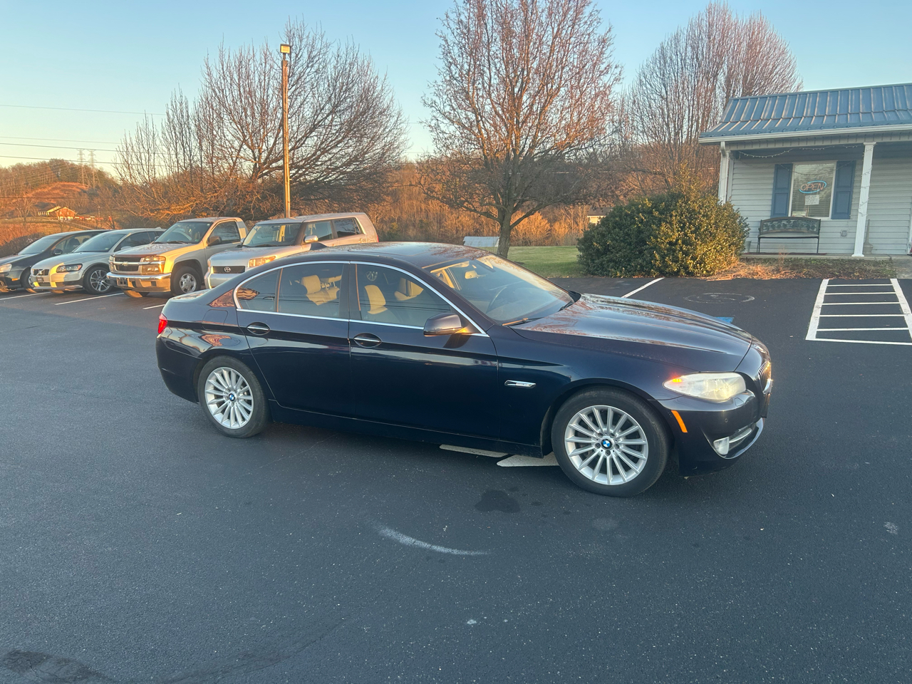 BMW 5-Series 535i 2011