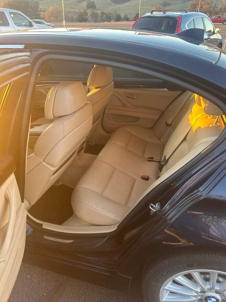 BMW 5-Series 535i 2011