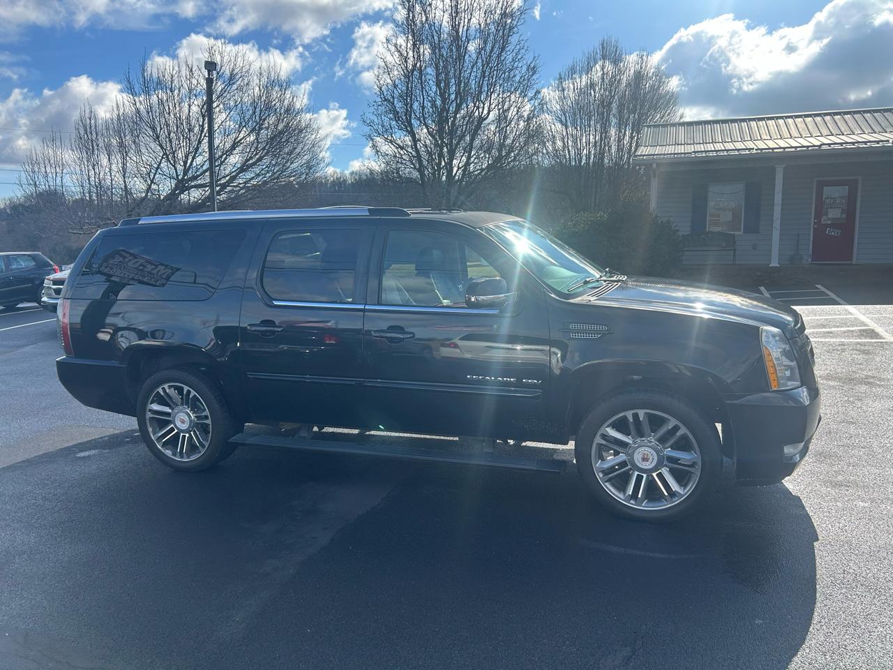 Cadillac Escalade ESV AWD Premium 2013