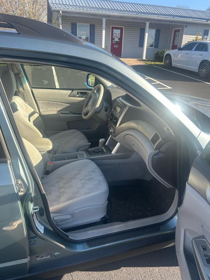 Subaru Forester 2.5X Premium 2010