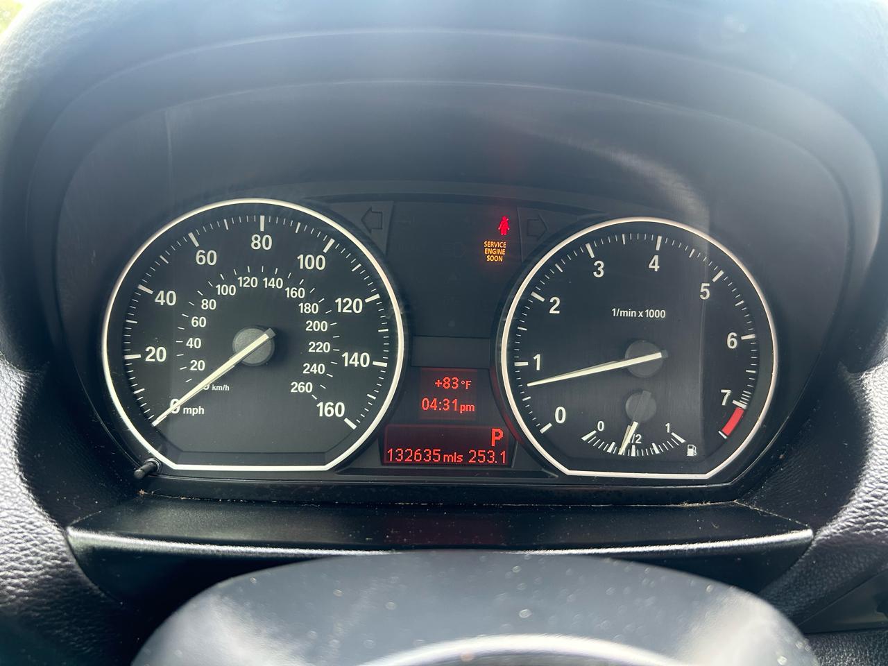 BMW 1-Series 128i Coupe 2011