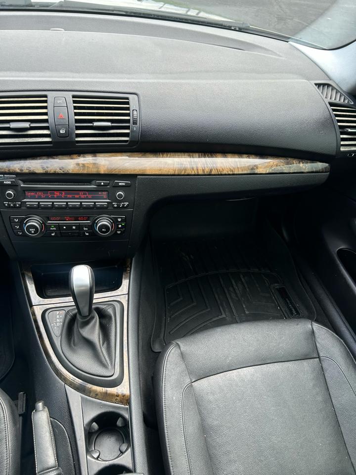 BMW 1-Series 128i Coupe 2011